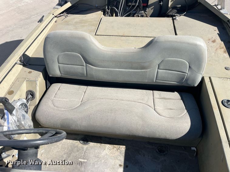 image for item EH2881 2005 Alumacraft boat