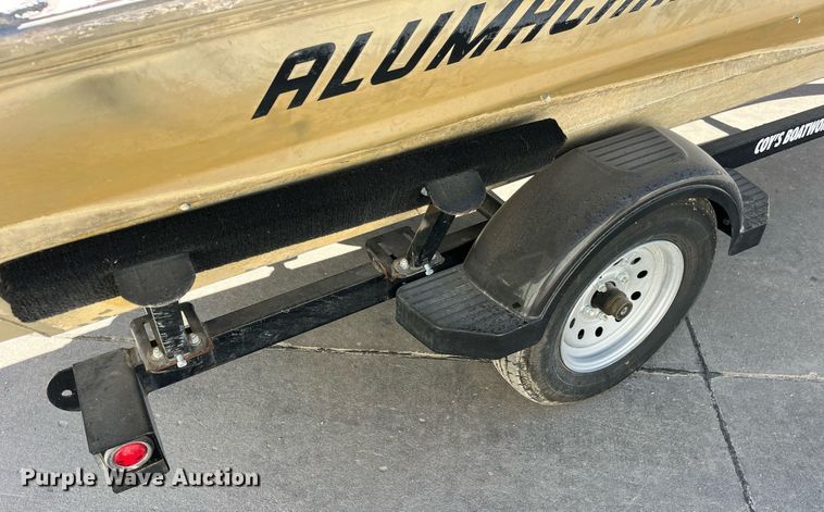 image for item EH2881 2005 Alumacraft boat