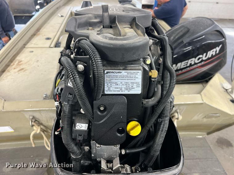 image for item EH2881 2005 Alumacraft boat