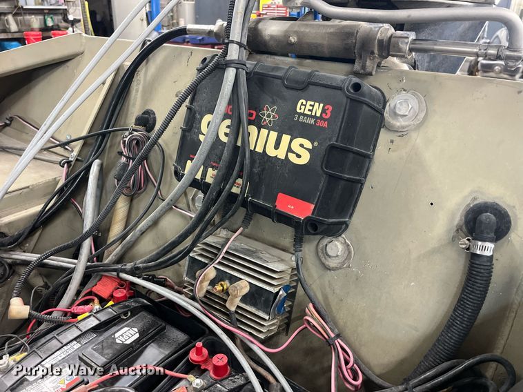 image for item EH2881 2005 Alumacraft boat