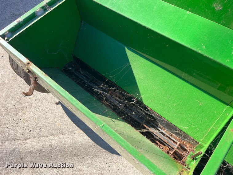 image for item EH2887 Gandy seeder