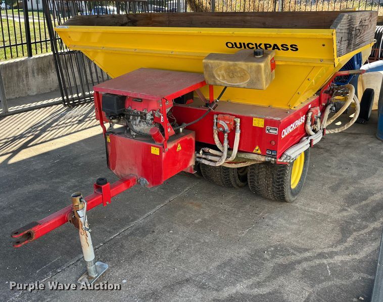 image for item EH2888 2005 Ty-Crop Quick pass 450 top dresser spreader