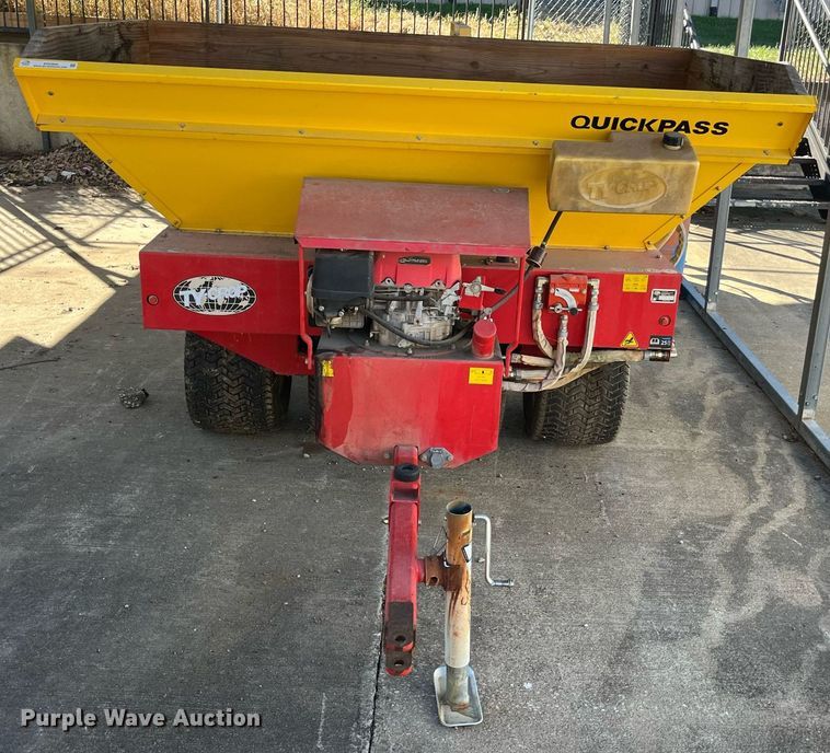 image for item EH2888 2005 Ty-Crop Quick pass 450 top dresser spreader