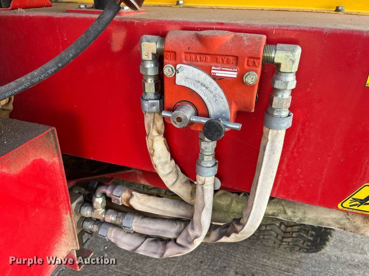 image for item EH2888 2005 Ty-Crop Quick pass 450 top dresser spreader