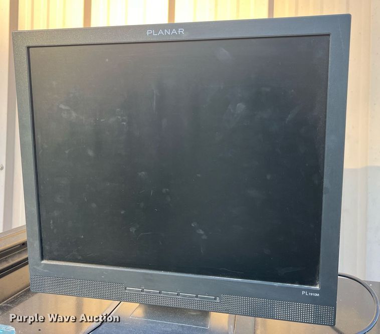 image for item EH2889 Hunter R811 alignment machine