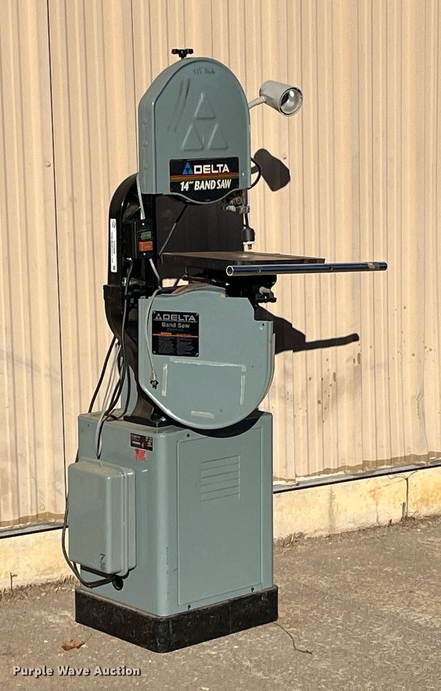 image for item EH2896 Delta band saw