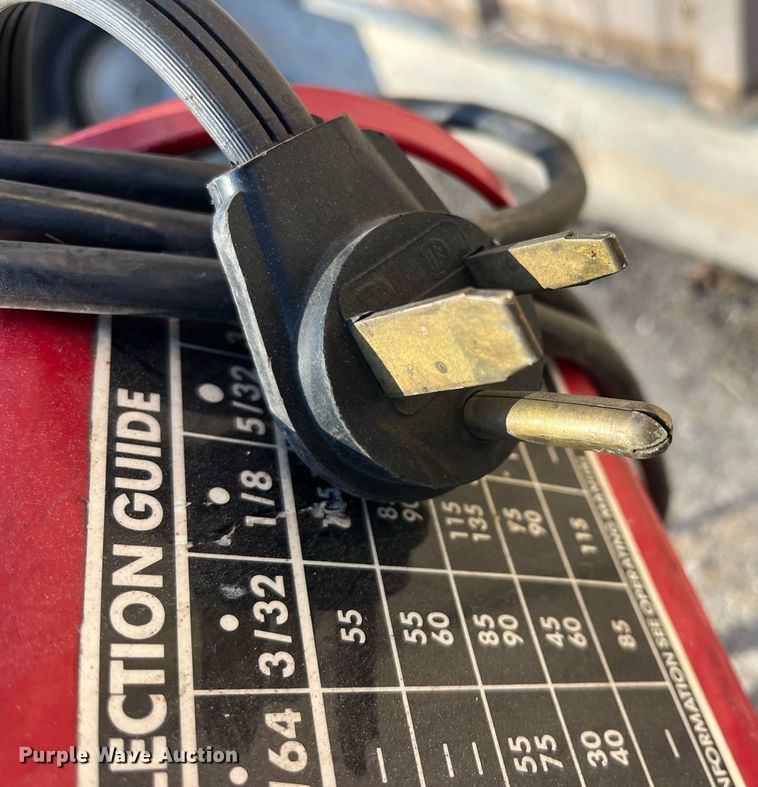 image for item EH2899 (8) Lincoln Electric 225/125 welders