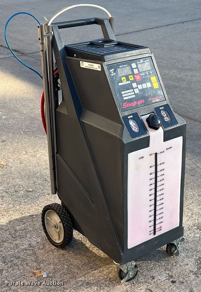 image for item EH2900 Snap On EETF305A transmission flush machine