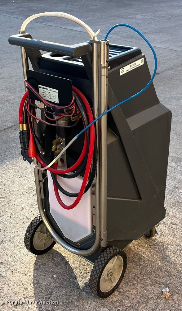 image for item EH2900 Snap On EETF305A transmission flush machine