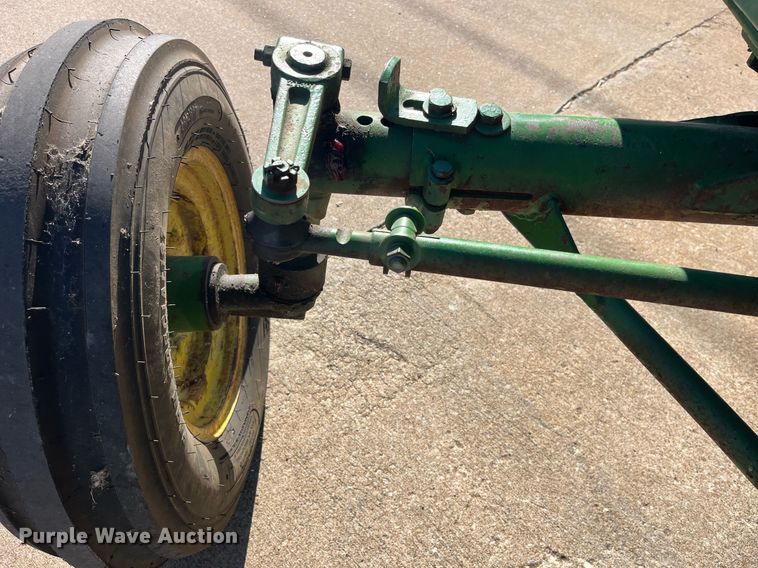 image for item EH2901 1968 John Deere 3020 tractor