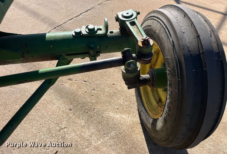 image for item EH2901 1968 John Deere 3020 tractor