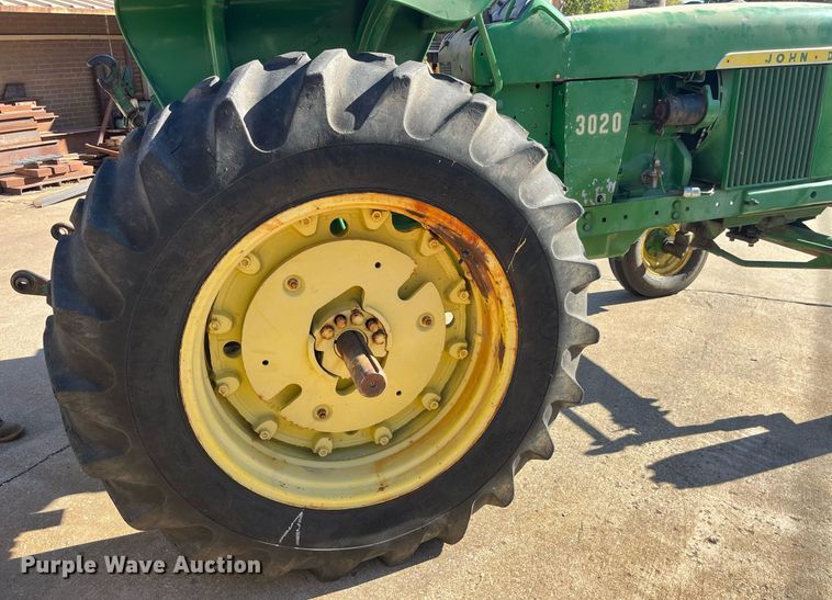 image for item EH2901 1968 John Deere 3020 tractor
