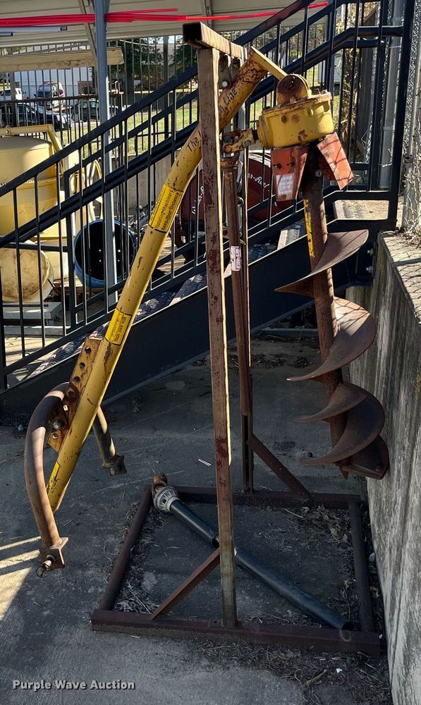 image for item EH2903 The Leinbach Line post hole auger
