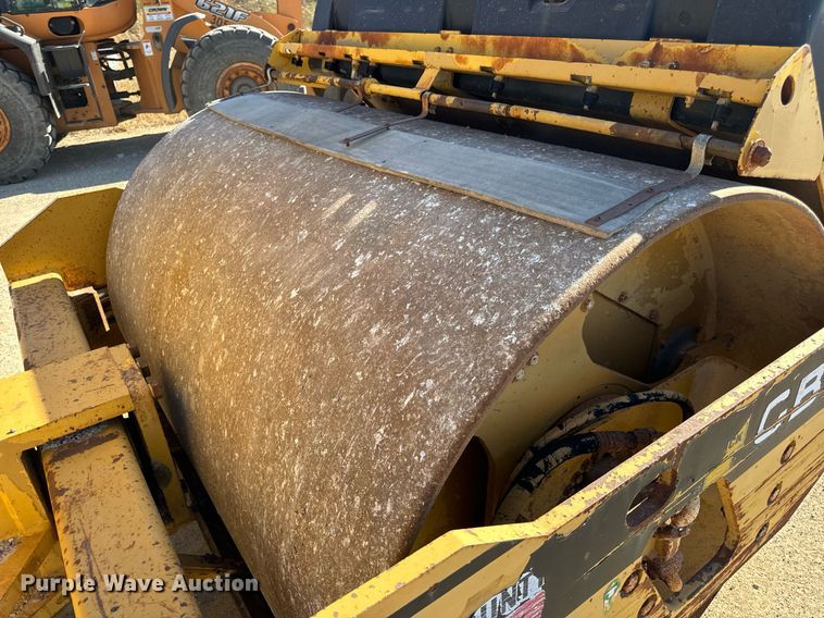 image for item EH7115 1991 Caterpillar CB-534 double drum vibratory roller