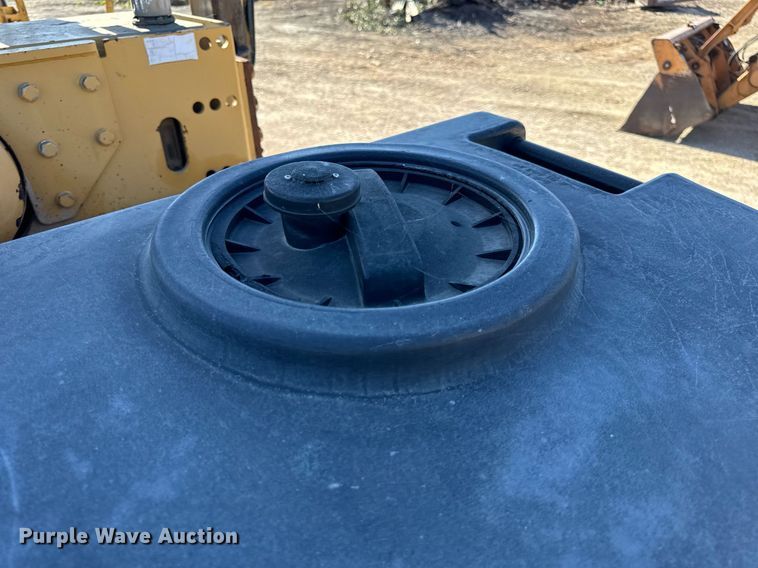 image for item EH7115 1991 Caterpillar CB-534 double drum vibratory roller