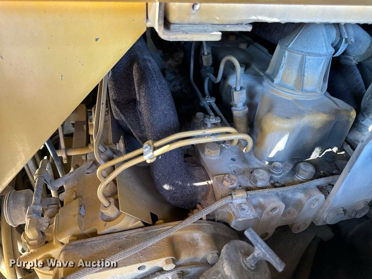 image for item EH7115 1991 Caterpillar CB-534 double drum vibratory roller