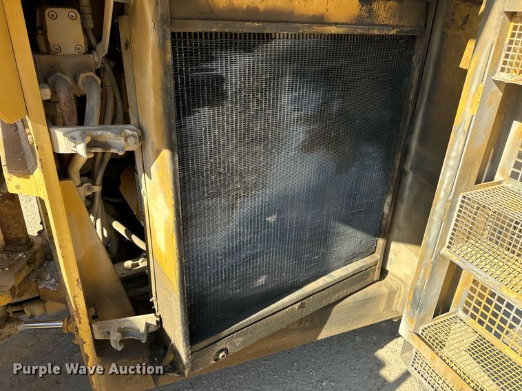 image for item EH7115 1991 Caterpillar CB-534 double drum vibratory roller