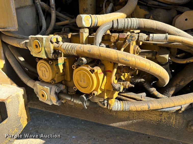 image for item EH7115 1991 Caterpillar CB-534 double drum vibratory roller