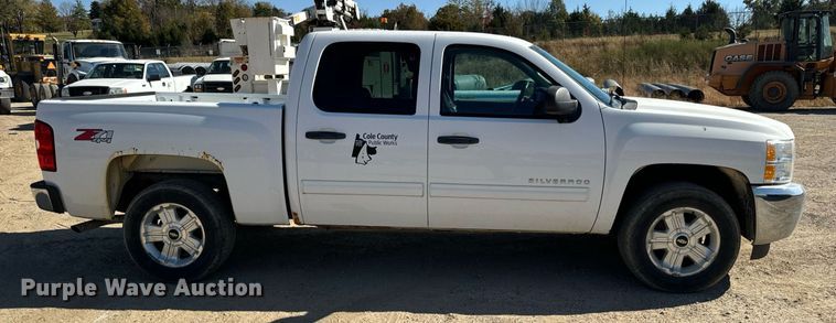 image for item EH7116 2013 Chevrolet Silverado 1500 Crew Cab pickup truck