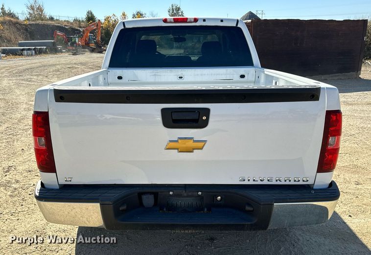 image for item EH7116 2013 Chevrolet Silverado 1500 Crew Cab pickup truck