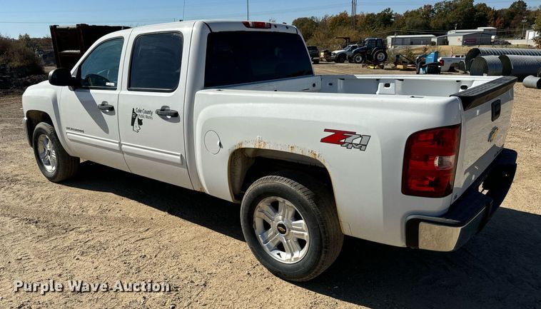 image for item EH7116 2013 Chevrolet Silverado 1500 Crew Cab pickup truck