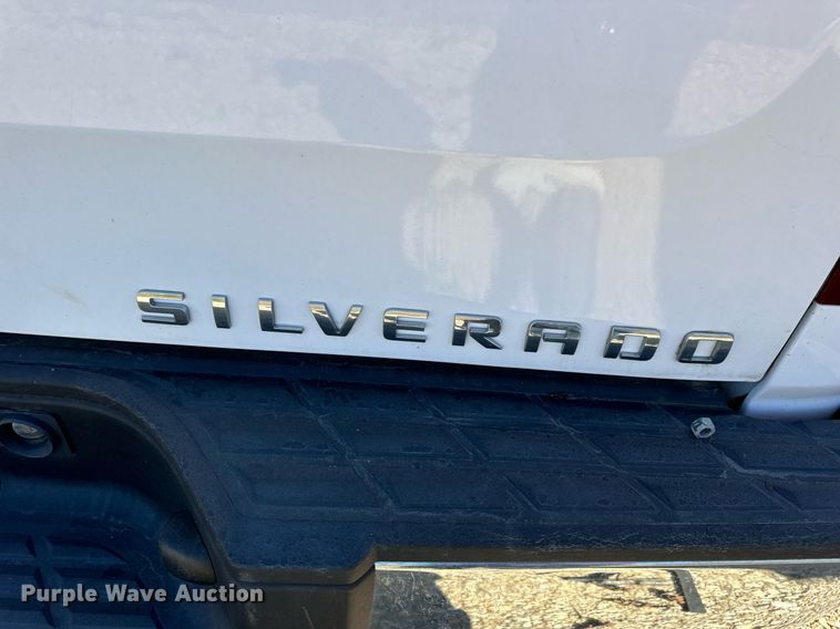 image for item EH7116 2013 Chevrolet Silverado 1500 Crew Cab pickup truck