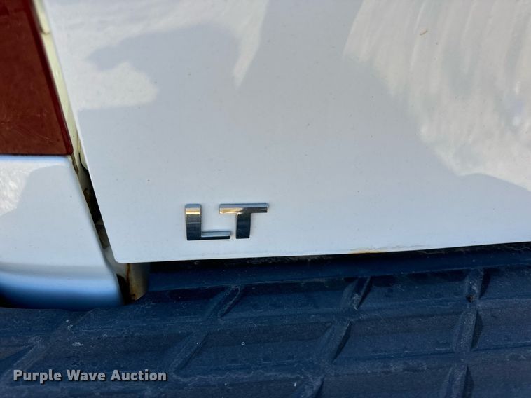 image for item EH7116 2013 Chevrolet Silverado 1500 Crew Cab pickup truck