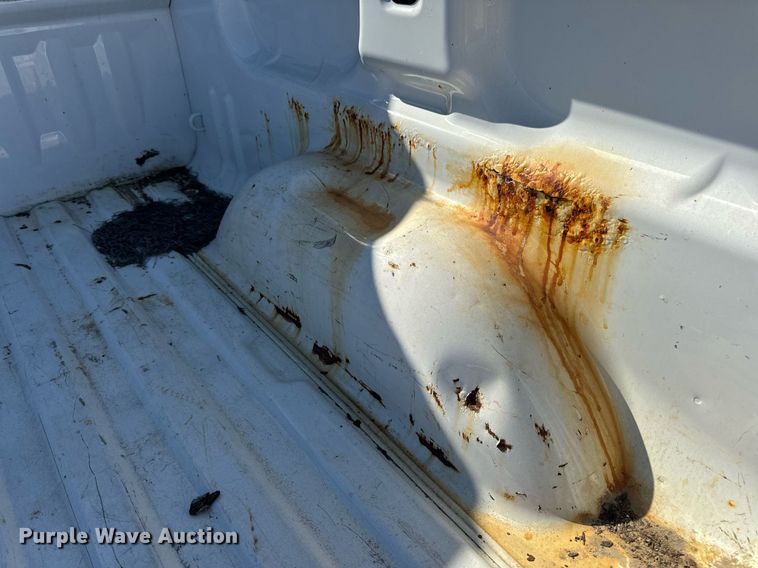 image for item EH7116 2013 Chevrolet Silverado 1500 Crew Cab pickup truck