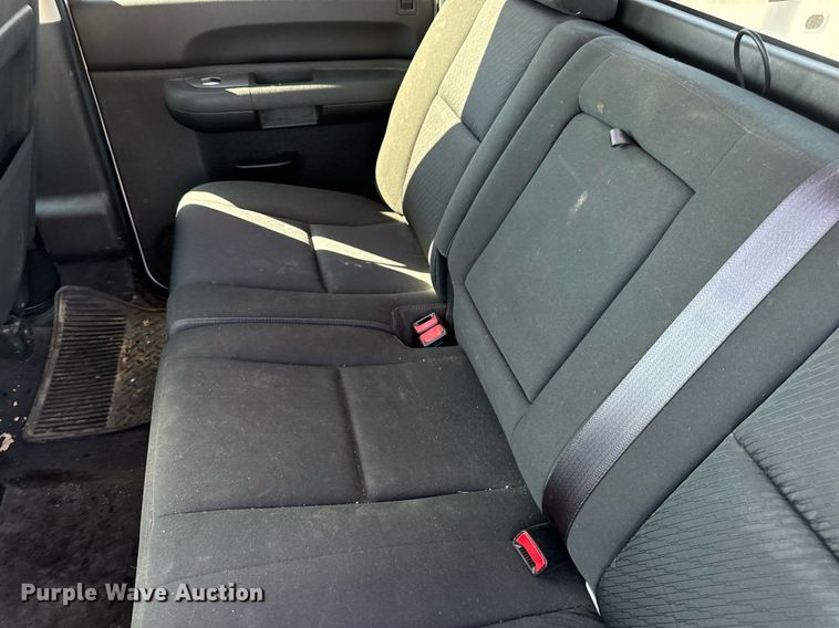 image for item EH7116 2013 Chevrolet Silverado 1500 Crew Cab pickup truck