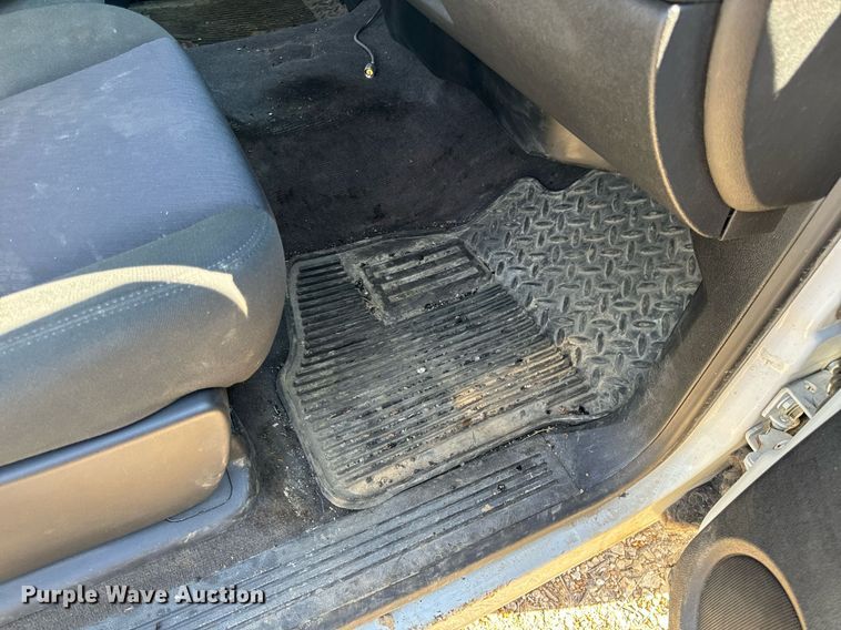 image for item EH7116 2013 Chevrolet Silverado 1500 Crew Cab pickup truck