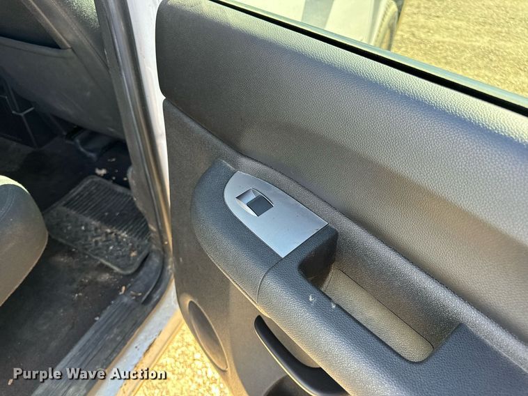 image for item EH7116 2013 Chevrolet Silverado 1500 Crew Cab pickup truck