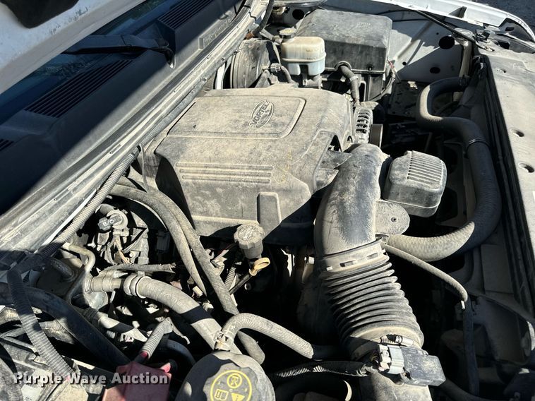 image for item EH7116 2013 Chevrolet Silverado 1500 Crew Cab pickup truck