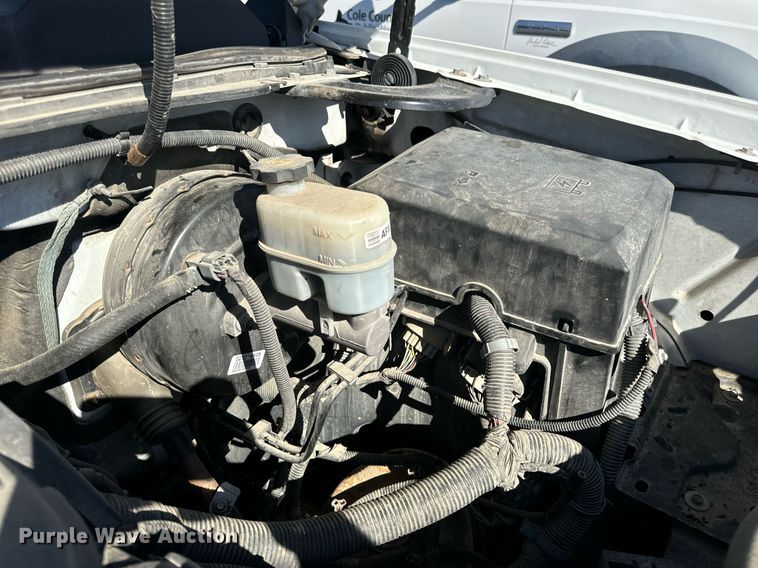 image for item EH7116 2013 Chevrolet Silverado 1500 Crew Cab pickup truck