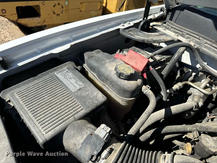 image for item EH7116 2013 Chevrolet Silverado 1500 Crew Cab pickup truck