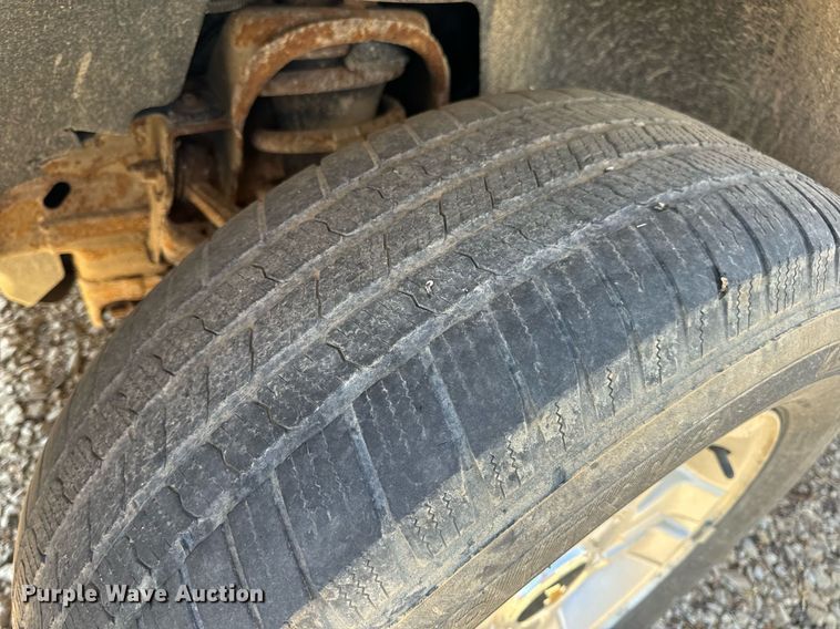 image for item EH7116 2013 Chevrolet Silverado 1500 Crew Cab pickup truck