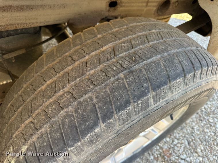 image for item EH7116 2013 Chevrolet Silverado 1500 Crew Cab pickup truck