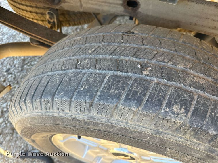 image for item EH7116 2013 Chevrolet Silverado 1500 Crew Cab pickup truck