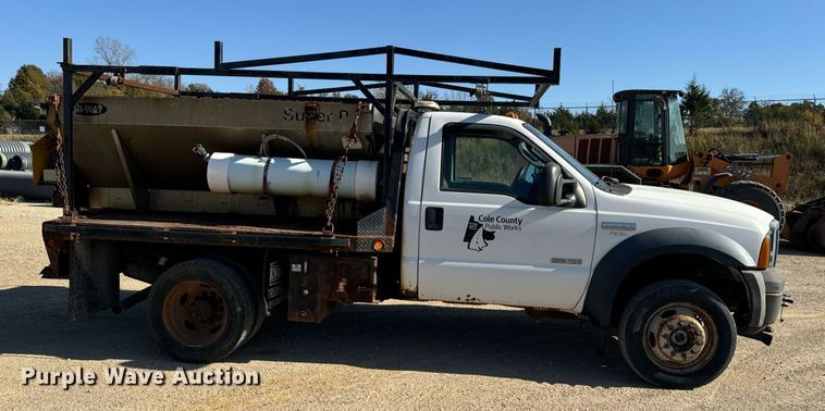 image for item EH7117 2006 Ford F550 Super Duty XL flatbed truck