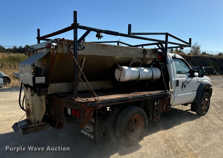 image for item EH7117 2006 Ford F550 Super Duty XL flatbed truck