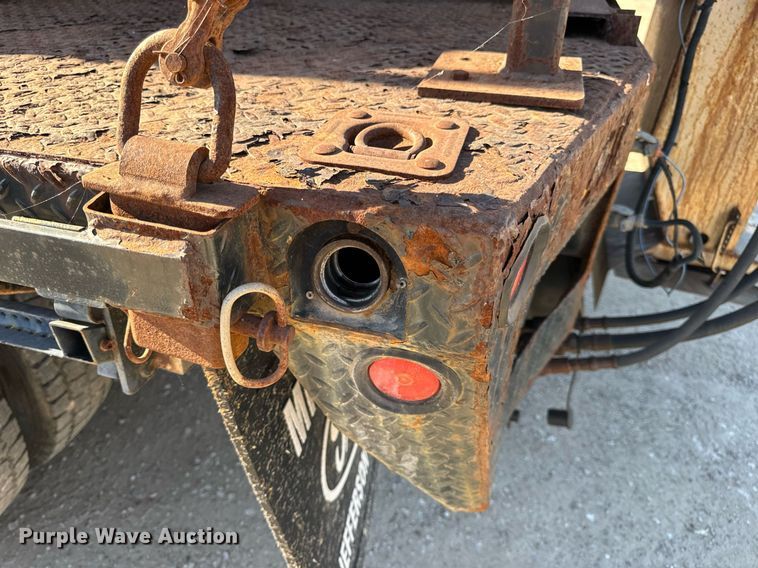 image for item EH7117 2006 Ford F550 Super Duty XL flatbed truck