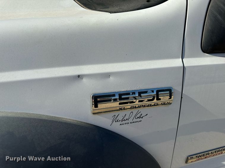 image for item EH7117 2006 Ford F550 Super Duty XL flatbed truck