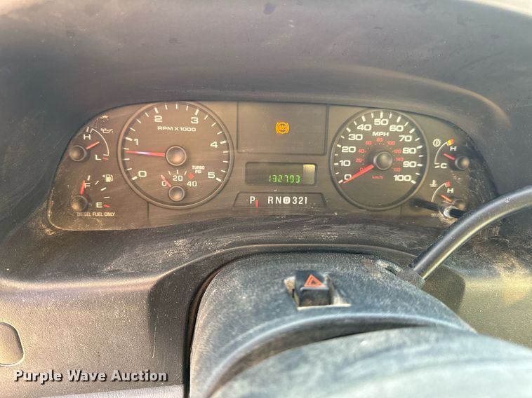 image for item EH7117 2006 Ford F550 Super Duty XL flatbed truck