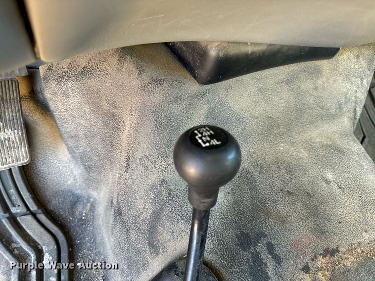 image for item EH7117 2006 Ford F550 Super Duty XL flatbed truck