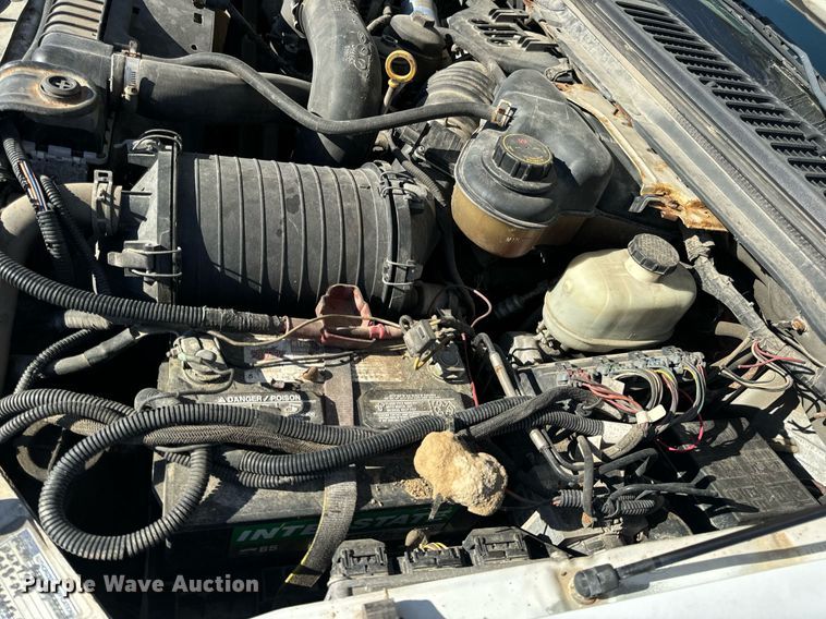 image for item EH7117 2006 Ford F550 Super Duty XL flatbed truck