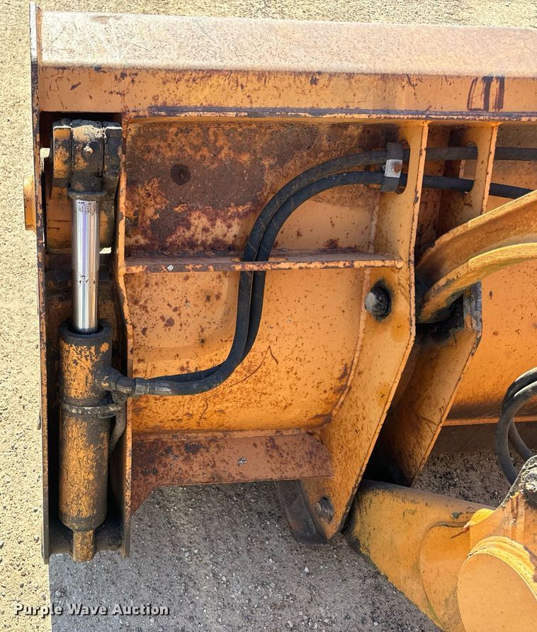 image for item EH7122 2002 Case 590 Super M backhoe