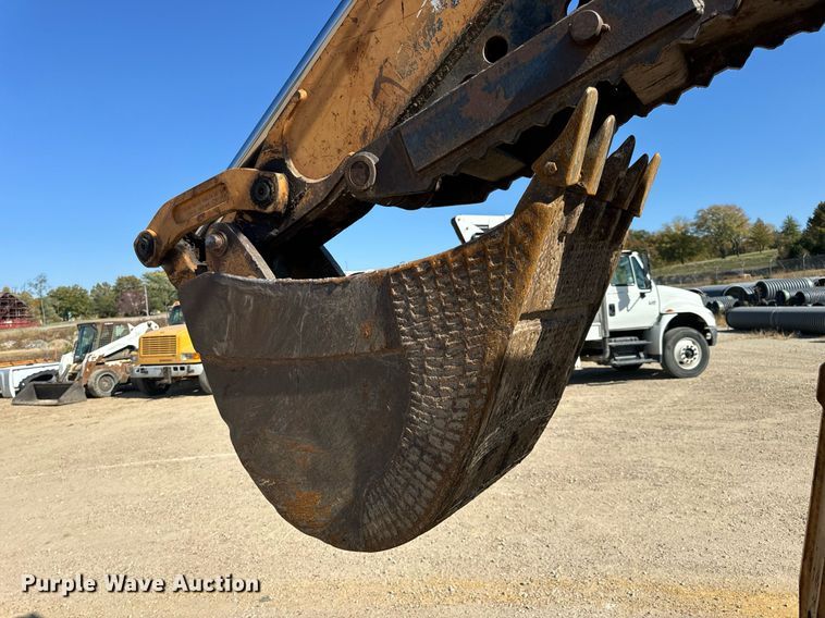 image for item EH7122 2002 Case 590 Super M backhoe