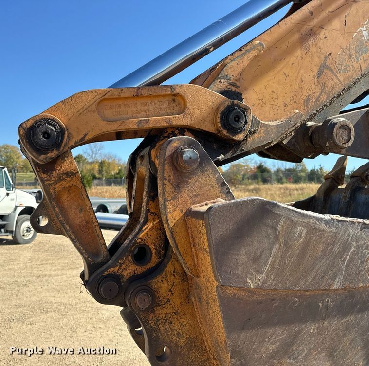 image for item EH7122 2002 Case 590 Super M backhoe