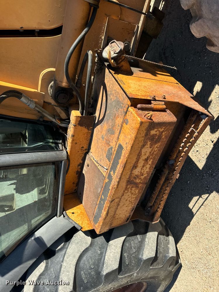 image for item EH7122 2002 Case 590 Super M backhoe