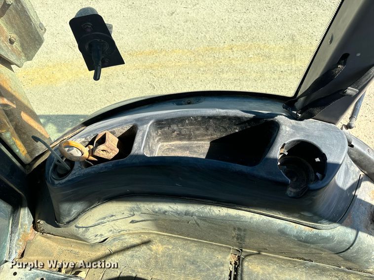 image for item EH7122 2002 Case 590 Super M backhoe