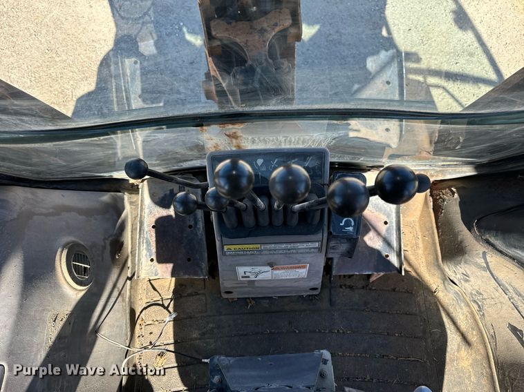 image for item EH7122 2002 Case 590 Super M backhoe